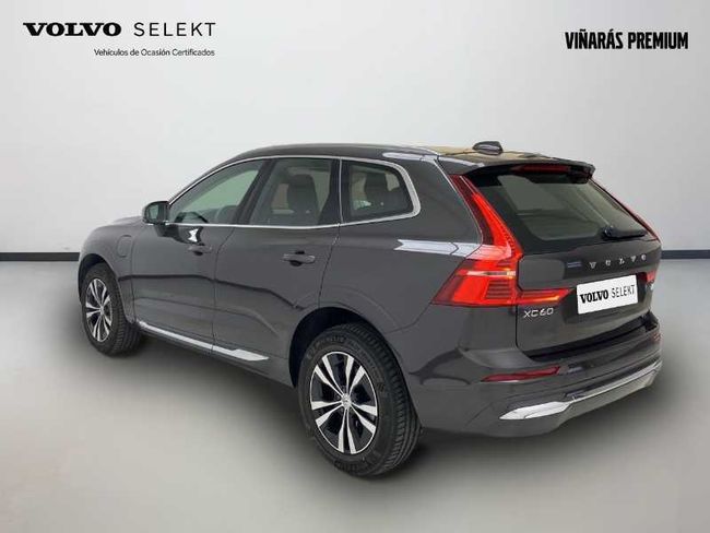 Volvo XC60 Recharge Core, T6 e-AWD Híbrido enchufable, Eléctrico/Gasolina, Bright   - Foto 3