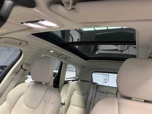 Volvo XC60 Recharge Core, T6 e-AWD Híbrido enchufable, Eléctrico/Gasolina, Bright   - Foto 18