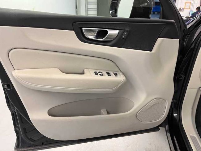 Volvo XC60 Recharge Core, T6 e-AWD Híbrido enchufable, Eléctrico/Gasolina, Bright   - Foto 14