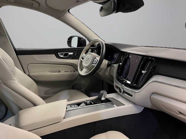 Volvo XC60 Recharge Core, T6 e-AWD Híbrido enchufable, Eléctrico/Gasolina, Bright   - Foto 10