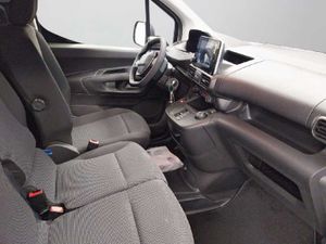 Peugeot Partner E-Partner Standard  800kg eléctrico 100 Kw (136 Cv)   - Foto 9