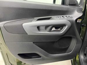 Citroën Berlingo Nueva  Talla M BlueHDi 130 S&S EAT8 MAX M1 7 Plazas   - Foto 15