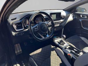 Kia Ceed Kia  1.4 T-Gdi GT Line 140   - Foto 17