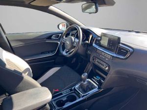 Kia Ceed Kia  1.4 T-Gdi GT Line 140   - Foto 14