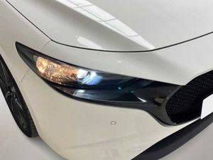 Mazda 3 (2022) E-SKYACTIV G 2,0 122 CV HOMURA   - Foto 21