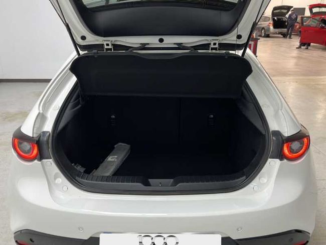 Mazda 3 (2022) E-SKYACTIV G 2,0 122 CV HOMURA   - Foto 13