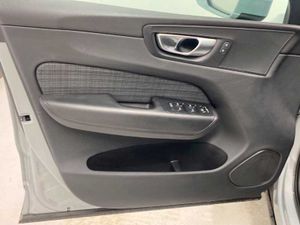 Volvo XC60 Recharge Core, T6 AWD Híbrido enchufable, Eléctrico/Gasolina, Bright   - Foto 41