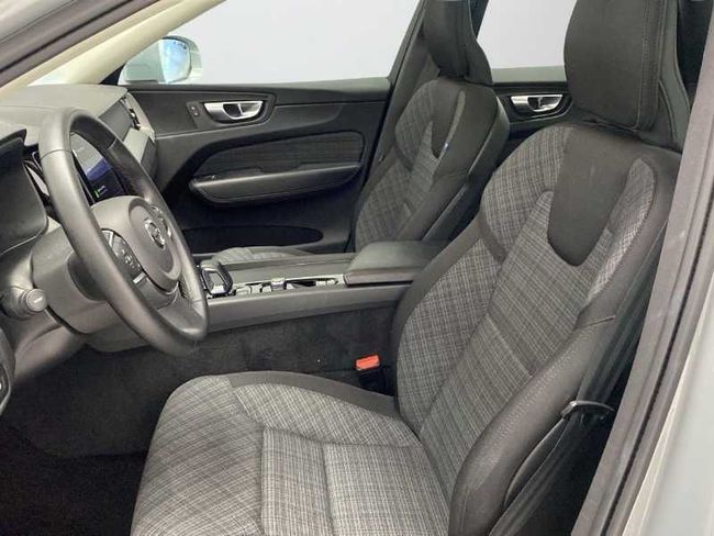 Volvo XC60 Recharge Core, T6 AWD Híbrido enchufable, Eléctrico/Gasolina, Bright   - Foto 21