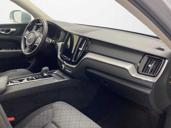 Volvo XC60 Recharge Core, T6 AWD Híbrido enchufable, Eléctrico/Gasolina, Bright   - Foto 19