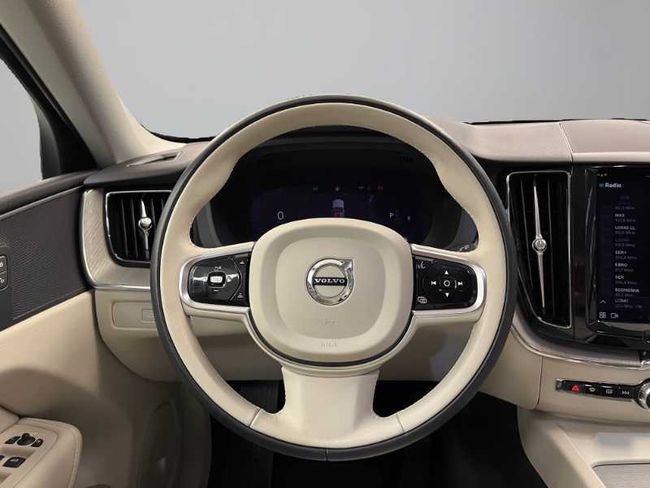 Volvo XC60 B4 (D) Core Auto   - Foto 9