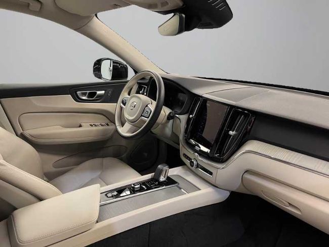 Volvo XC60 B4 (D) Core Auto   - Foto 17