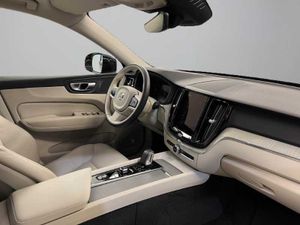 Volvo XC60 B4 (D) Core Auto   - Foto 17