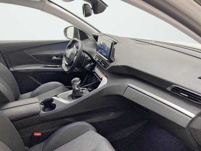 Peugeot 3008 NSUV  Allure Pack Gasolina 130 S&S 6 Vel. MAN   - Foto 17