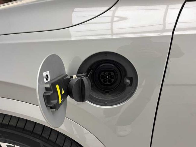 Volvo XC90 Plus, T8 AWD Híbrido enchufable, Eléctrico/Gasolina, Dark, 7 Plazas   - Foto 19
