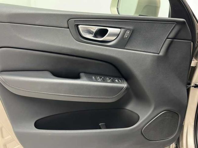 Volvo XC60 B4 (D) Core Auto   - Foto 20