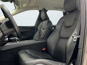 Volvo XC60 B4 (D) Core Auto   - Foto 10