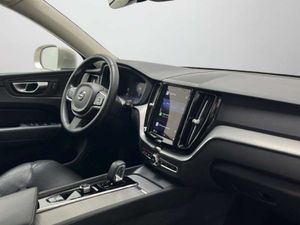 Volvo XC60 B4 (D) Core Auto   - Foto 9