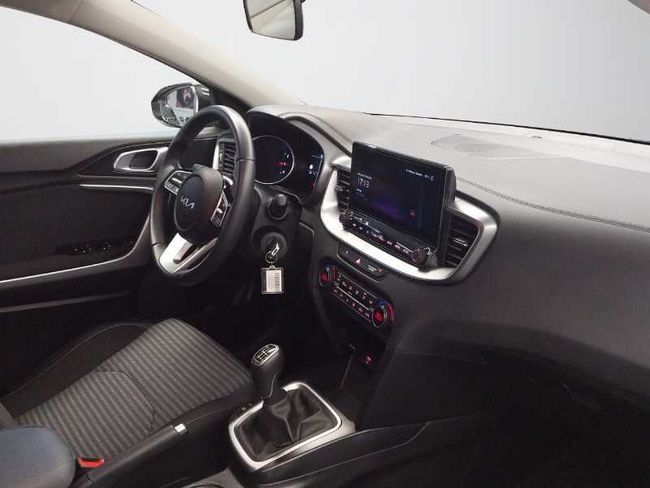 Kia XCeed Nuevo  1.0 T-Gdi 100 CV Drive   - Foto 9