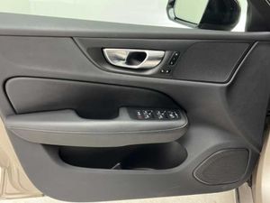 Volvo V60 Plus, B4 Mild hybrid, Gasolina, Dark   - Foto 21