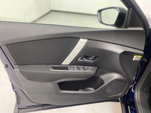 Citroën C4 Nuevo  Hybrid 145 ë-DSC6 BUSINESS EDITION   - Foto 17