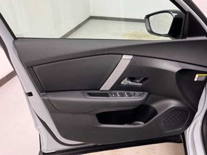 Citroën C4 Nuevo  Hybrid 145 ë-DSC6 BUSINESS EDITION   - Foto 18