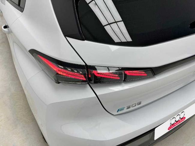 Peugeot 308 5p First Edition Eléctrico 156 (115 Kw)   - Foto 20