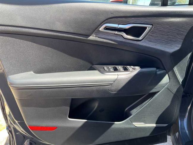 Kia Sportage Nuevo  1.6 CRDi MHEV 136CV Business 4x2 Etiqueta ECO AUTO   - Foto 11