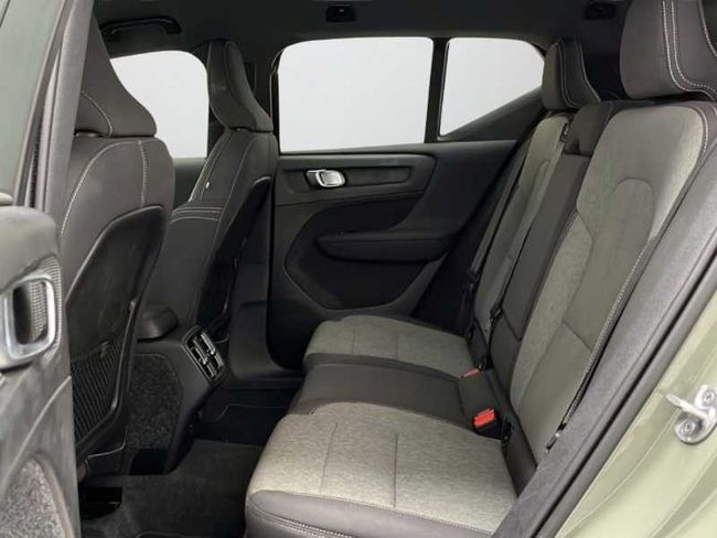 Volvo XC40 Plus, B3 Mild hybrid, Gasolina, Dark   - Foto 9