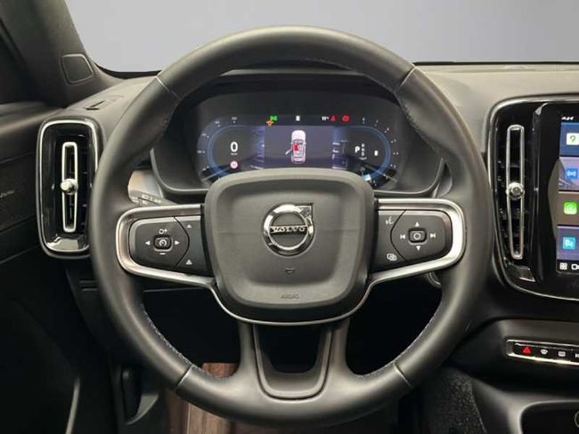 Volvo XC40 Plus, B3 Mild hybrid, Gasolina, Dark   - Foto 19
