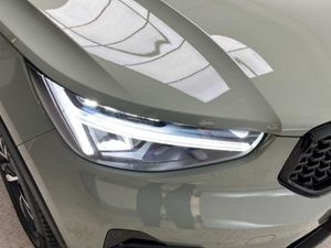 Volvo XC40 Plus, B3 Mild hybrid, Gasolina, Dark   - Foto 21