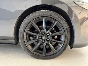 Mazda 3 (2022) E-SKYACTIV G 2,0 122 CV HOMURA Auto   - Foto 9