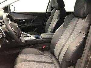 Peugeot 5008 SUV  Allure Gasolina 130 S&S EAT8   - Foto 14