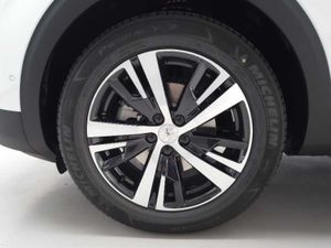 Peugeot 5008 SUV  Allure Gasolina 130 S&S EAT8   - Foto 10