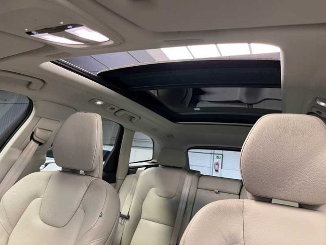 Volvo XC60 Recharge Core, T6 e-AWD Híbrido enchufable, Eléctrico/Gasolina, Bright   - Foto 21