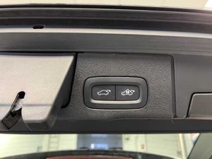 Volvo XC60 Recharge Core, T6 e-AWD Híbrido enchufable, Eléctrico/Gasolina, Bright   - Foto 12