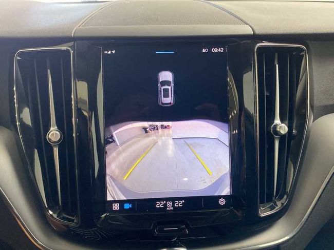 Volvo XC60 Recharge Core, T6 AWD Híbrido enchufable, Eléctrico/Gasolina, Bright   - Foto 31