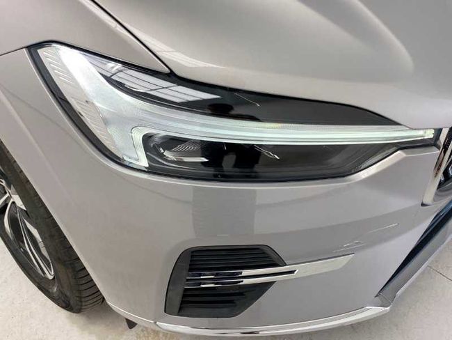 Volvo XC60 Recharge Core, T6 AWD Híbrido enchufable, Eléctrico/Gasolina, Bright   - Foto 23