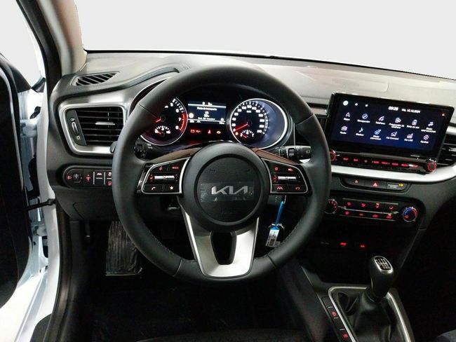 Kia Ceed 1.0 T-GDi 74kW (100CV) Concept  - Foto 16