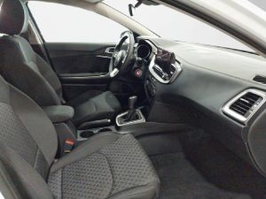 Kia Ceed 1.0 T-GDi 74kW (100CV) Concept  - Foto 8
