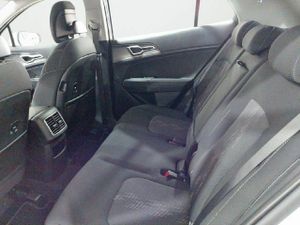 Kia Sportage 1.6 T-GDi MHEV 118kW Business 4x2 DCT  - Foto 9
