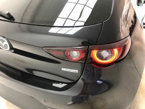 Mazda 3 2.5L E-SKY G MHEV 103kW Homura  - Foto 14
