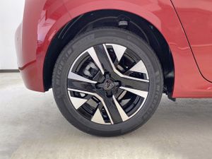 Peugeot 208 Allure HYBRID 110 eDCS6  - Foto 14
