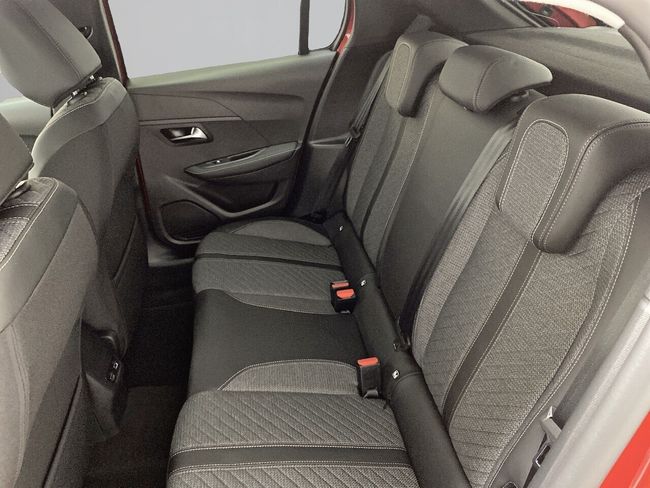 Peugeot 208 Allure HYBRID 110 eDCS6  - Foto 22