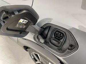 Peugeot 208 GT HYBRID 110 eDCS6  - Foto 18