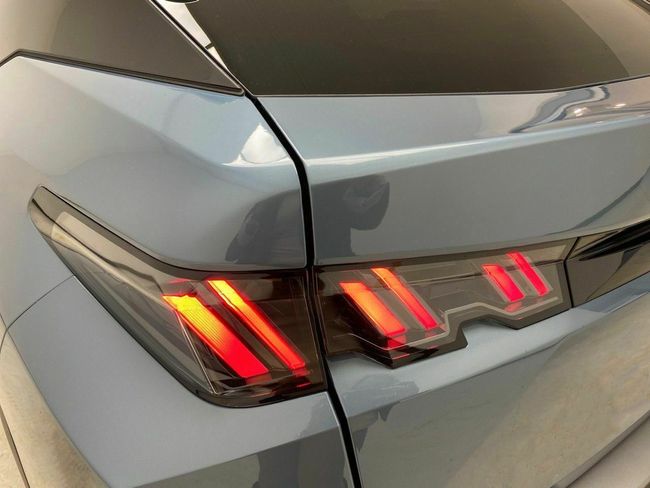 Peugeot e-3008 Allure Eléctrico 157kW  - Foto 24
