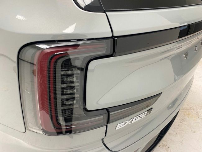 Volvo EX90 Twin Performance BEV 517CV eAWD Ultra  - Foto 23