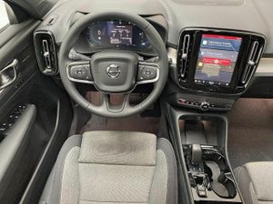 Volvo XC40 2.0 B3 G Black Edition Plus Auto  - Foto 13