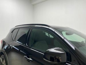 Volvo XC40 2.0 B3 G Black Edition Plus Auto  - Foto 22