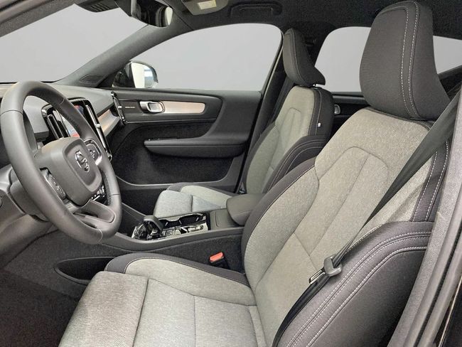 Volvo XC40 2.0 B3 G Black Edition Plus Auto  - Foto 10