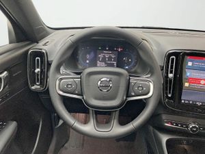 Volvo XC40 2.0 B3 G Black Edition Plus Auto  - Foto 17